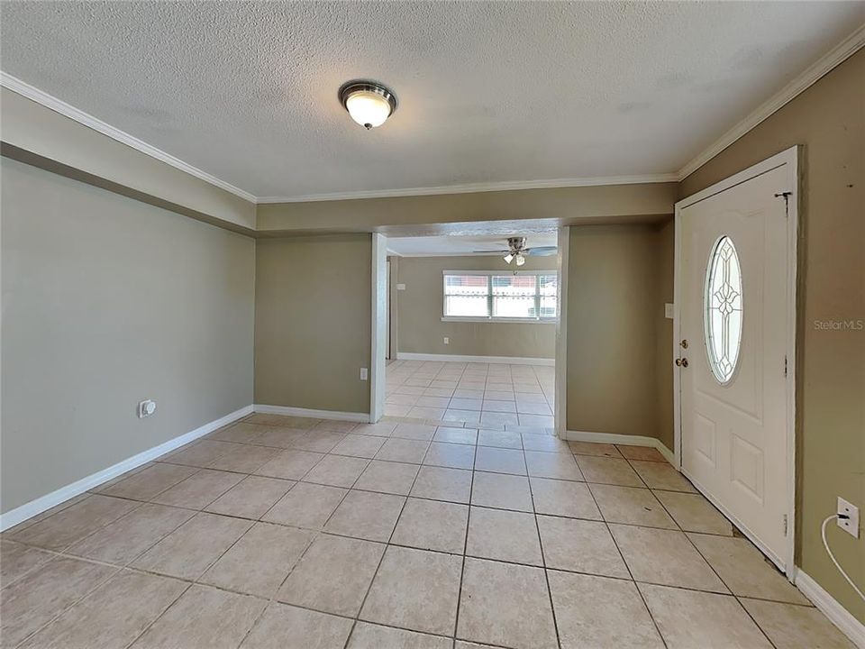 В аренду: $1,795 (3 спален, 1 ванн, 1096 Квадратных фут)