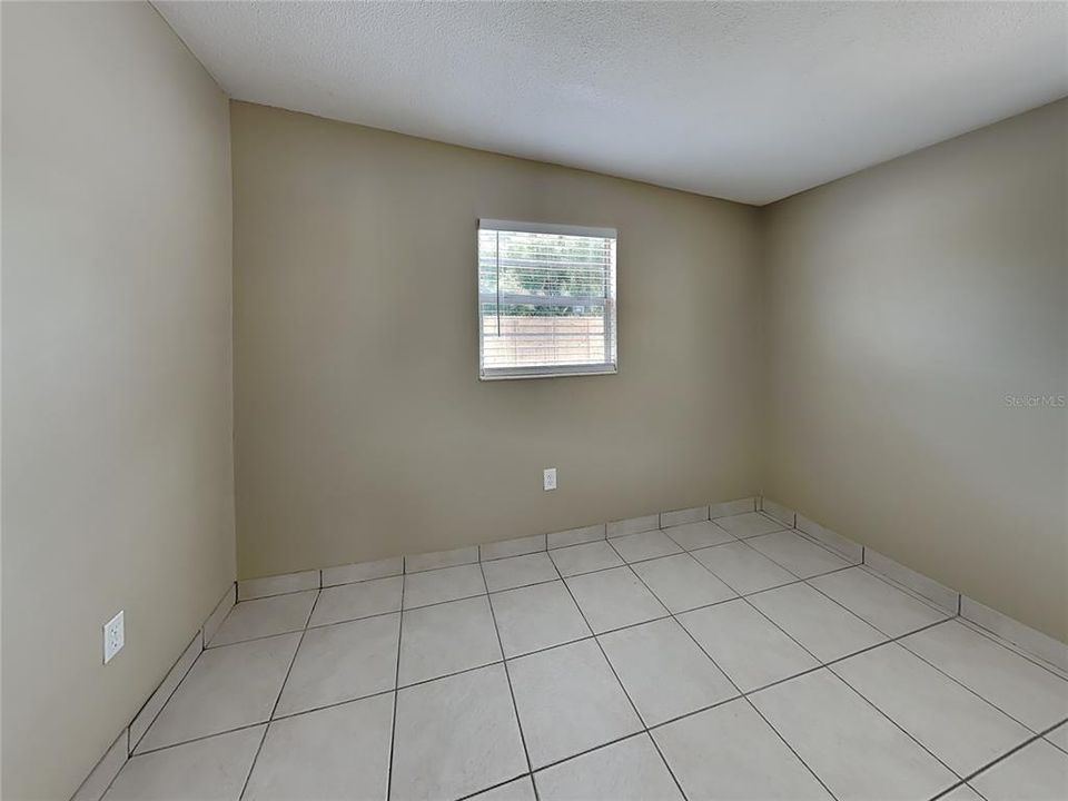В аренду: $1,795 (3 спален, 1 ванн, 1096 Квадратных фут)