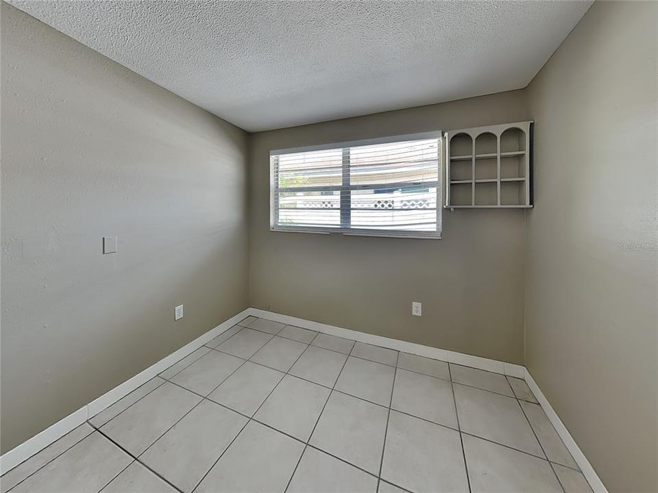 В аренду: $1,795 (3 спален, 1 ванн, 1096 Квадратных фут)