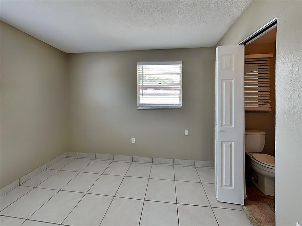 В аренду: $1,795 (3 спален, 1 ванн, 1096 Квадратных фут)