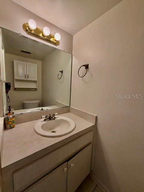 В аренду: $1,600 (2 спален, 1 ванн, 1015 Квадратных фут)