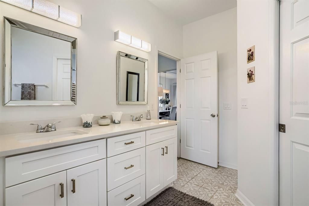Activo con contrato: $294,995 (3 camas, 2 baños, 1927 Pies cuadrados)