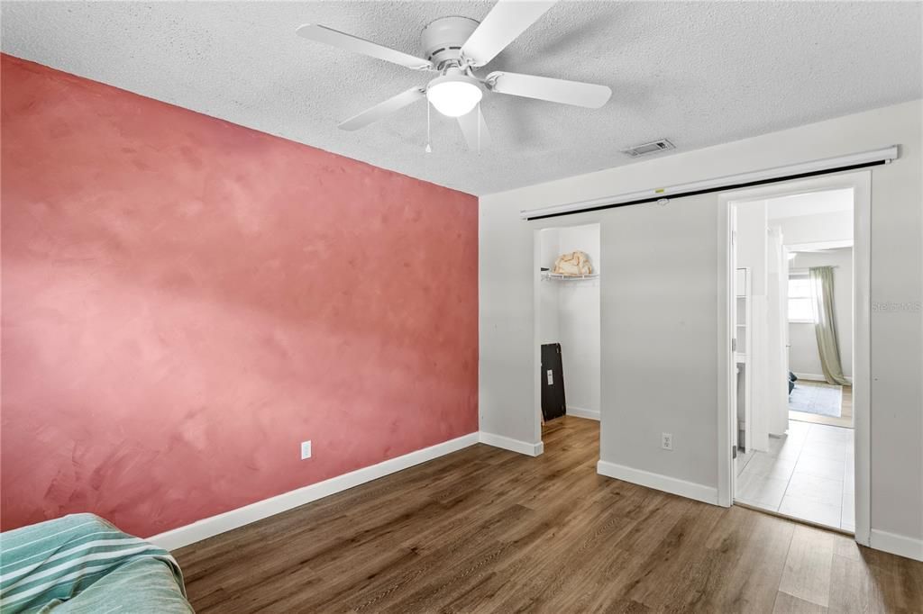 En Venta: $215,000 (2 camas, 1 baños, 781 Pies cuadrados)