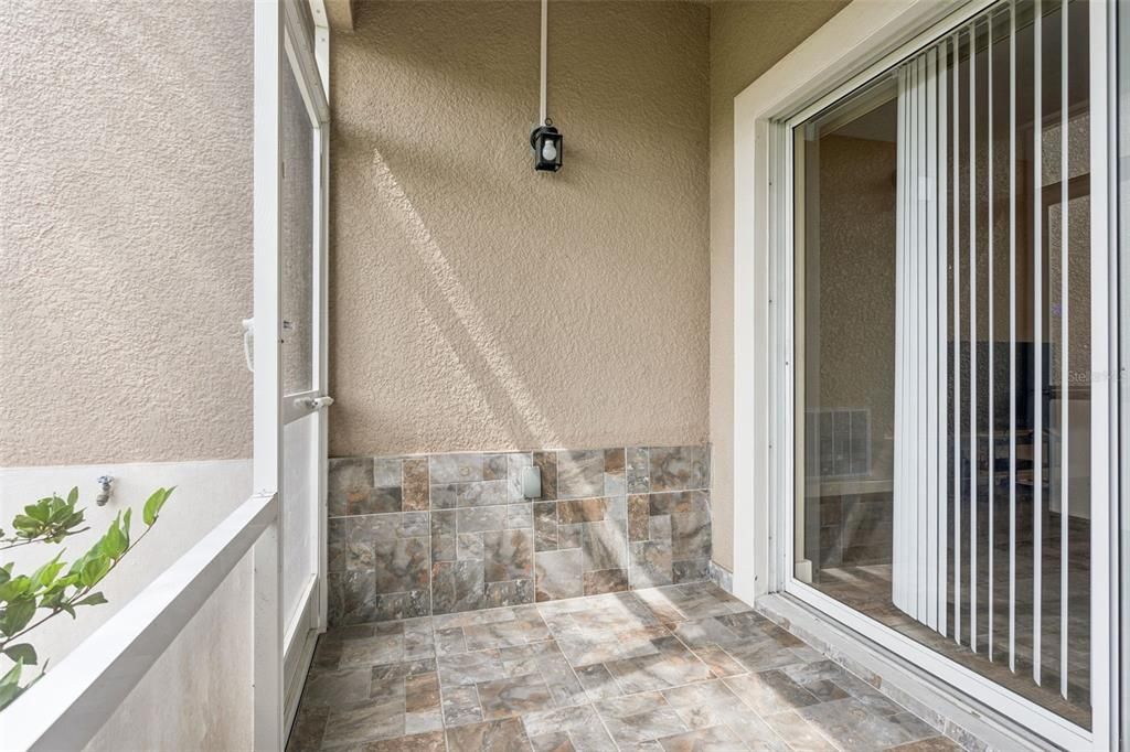 En Venta: $299,900 (3 camas, 2 baños, 1151 Pies cuadrados)