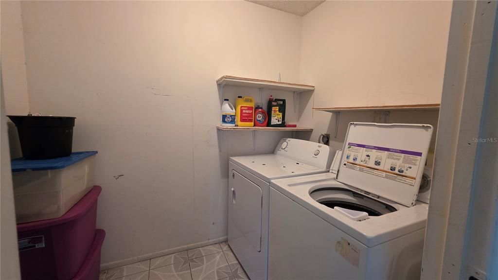 For Sale: $155,000 (2 beds, 2 baths, 962 Square Feet)