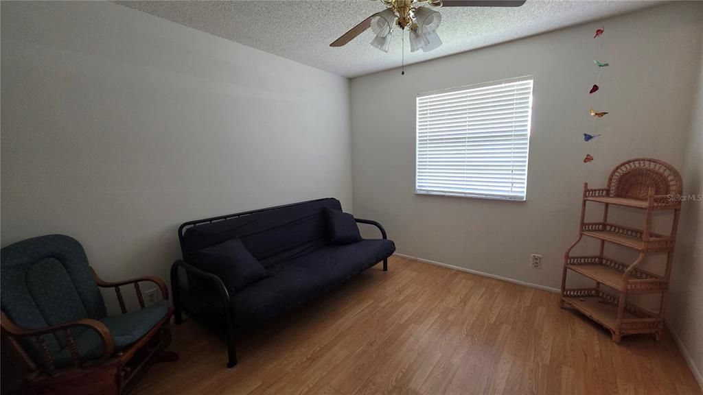 For Sale: $155,000 (2 beds, 2 baths, 962 Square Feet)