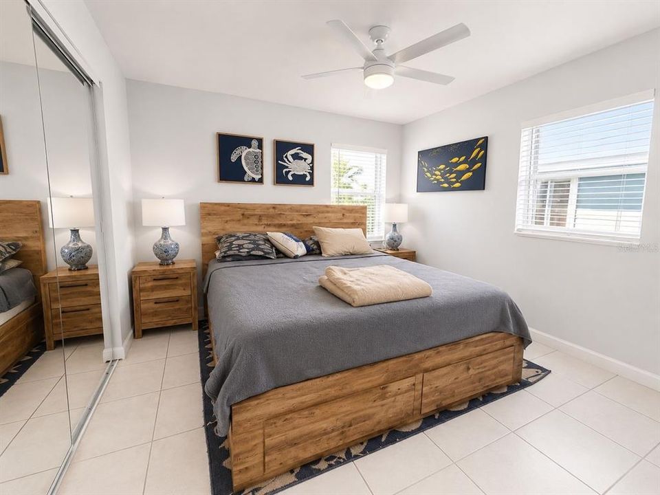 For Sale: $374,900 (2 beds, 2 baths, 1260 Square Feet)