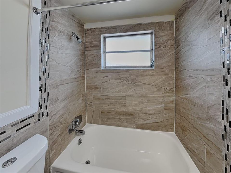 En Renta: $1,775 (3 camas, 2 baños, 1525 Pies cuadrados)