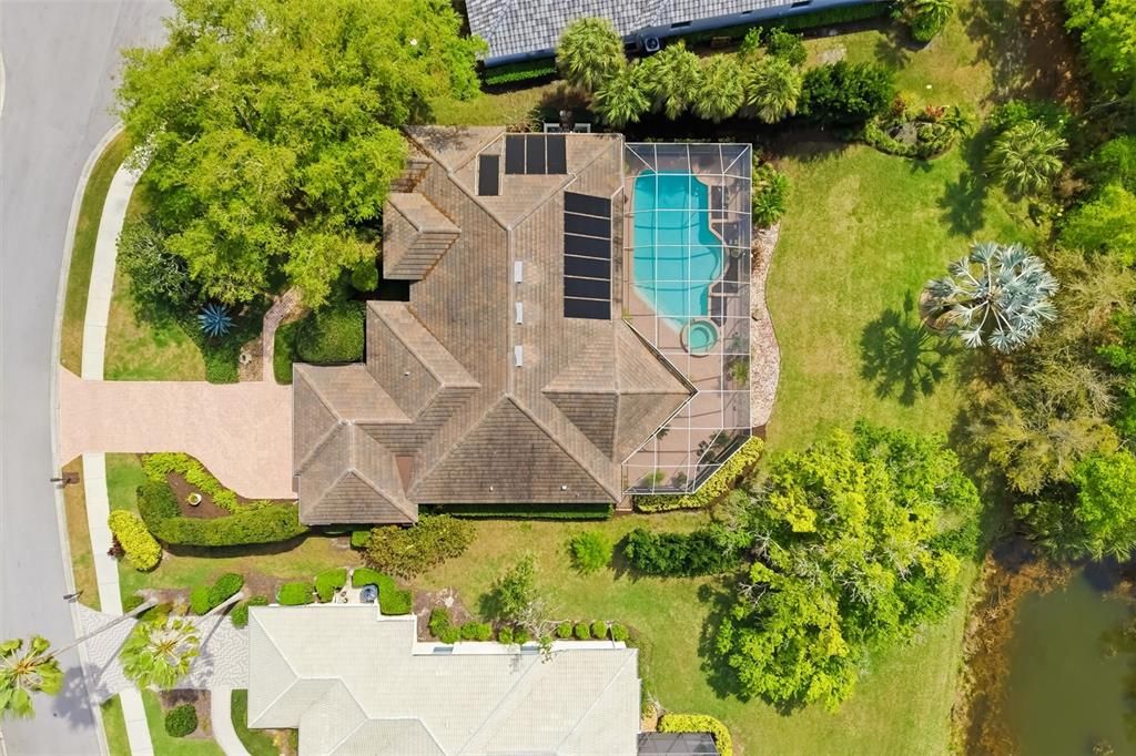 Activo con contrato: $885,000 (3 camas, 3 baños, 3025 Pies cuadrados)