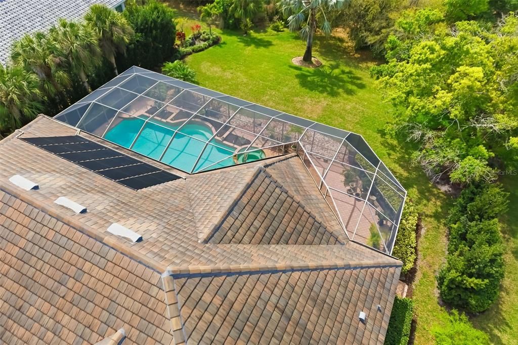 Activo con contrato: $885,000 (3 camas, 3 baños, 3025 Pies cuadrados)