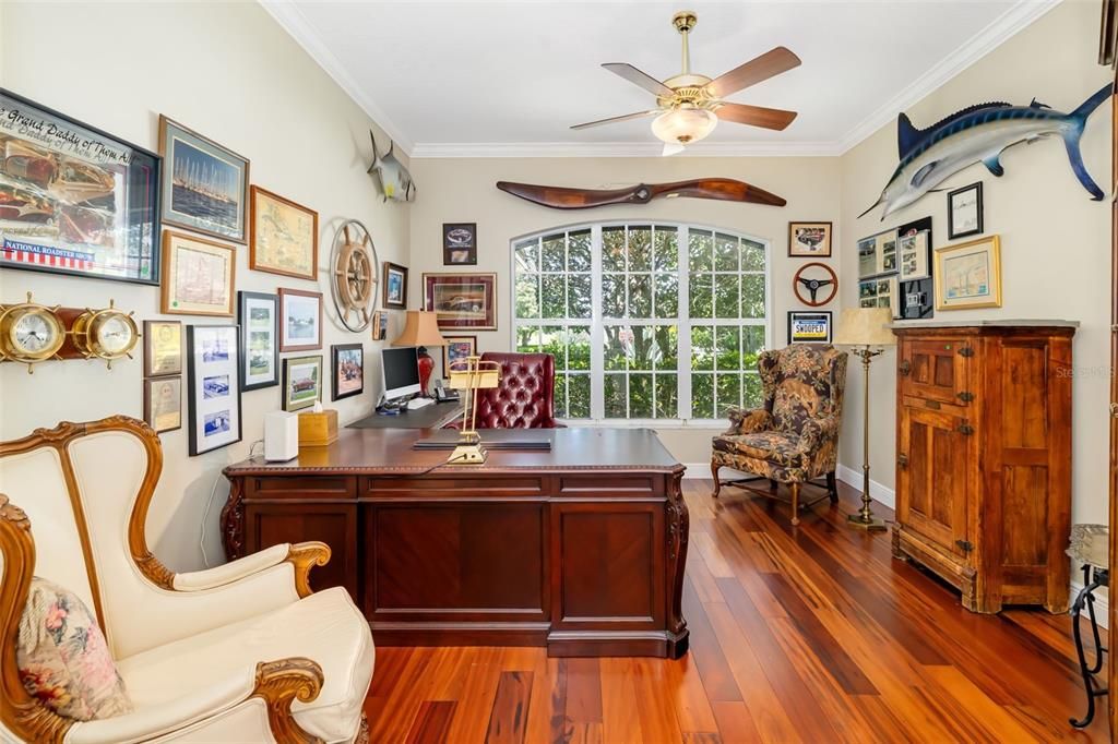 Activo con contrato: $885,000 (3 camas, 3 baños, 3025 Pies cuadrados)