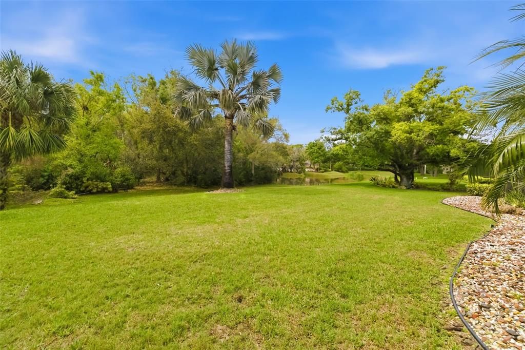 Activo con contrato: $885,000 (3 camas, 3 baños, 3025 Pies cuadrados)