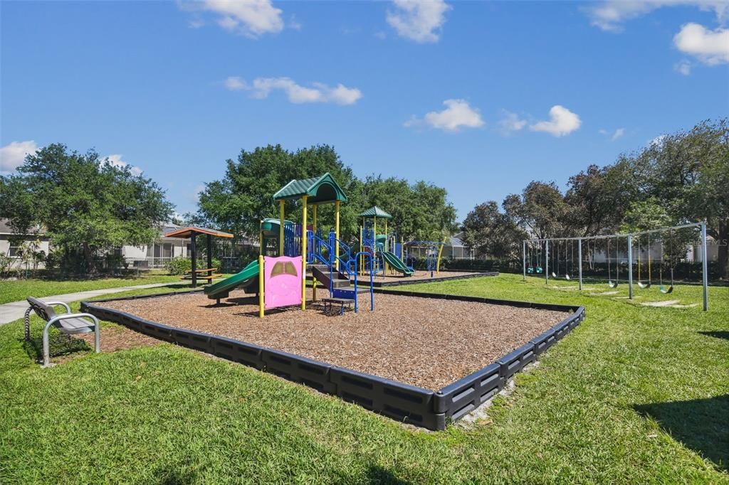 En Venta: $599,999 (4 camas, 3 baños, 2290 Pies cuadrados)