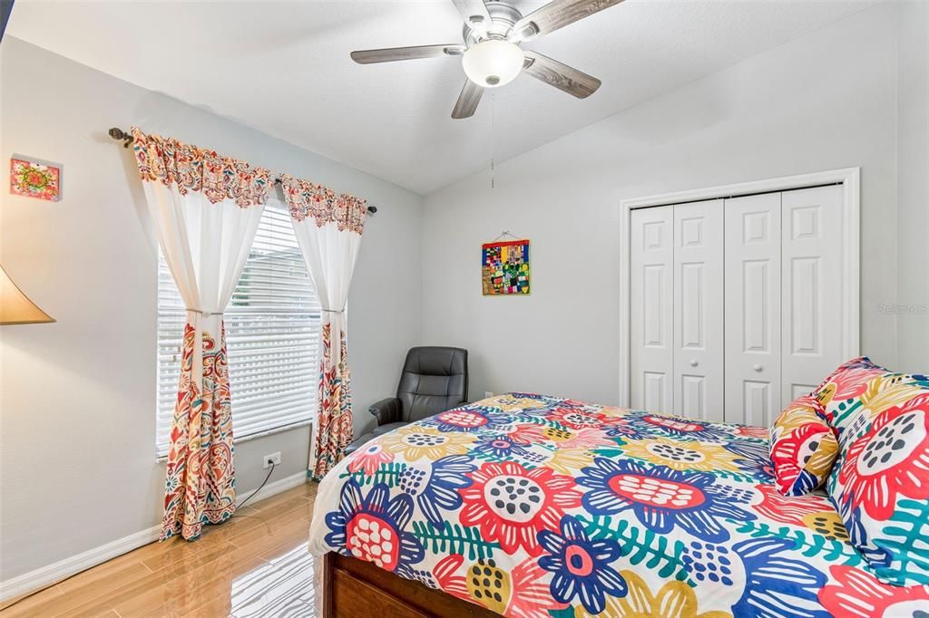 En Venta: $599,999 (4 camas, 3 baños, 2290 Pies cuadrados)