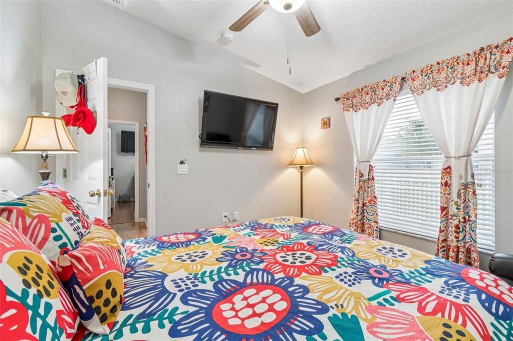En Venta: $599,999 (4 camas, 3 baños, 2290 Pies cuadrados)