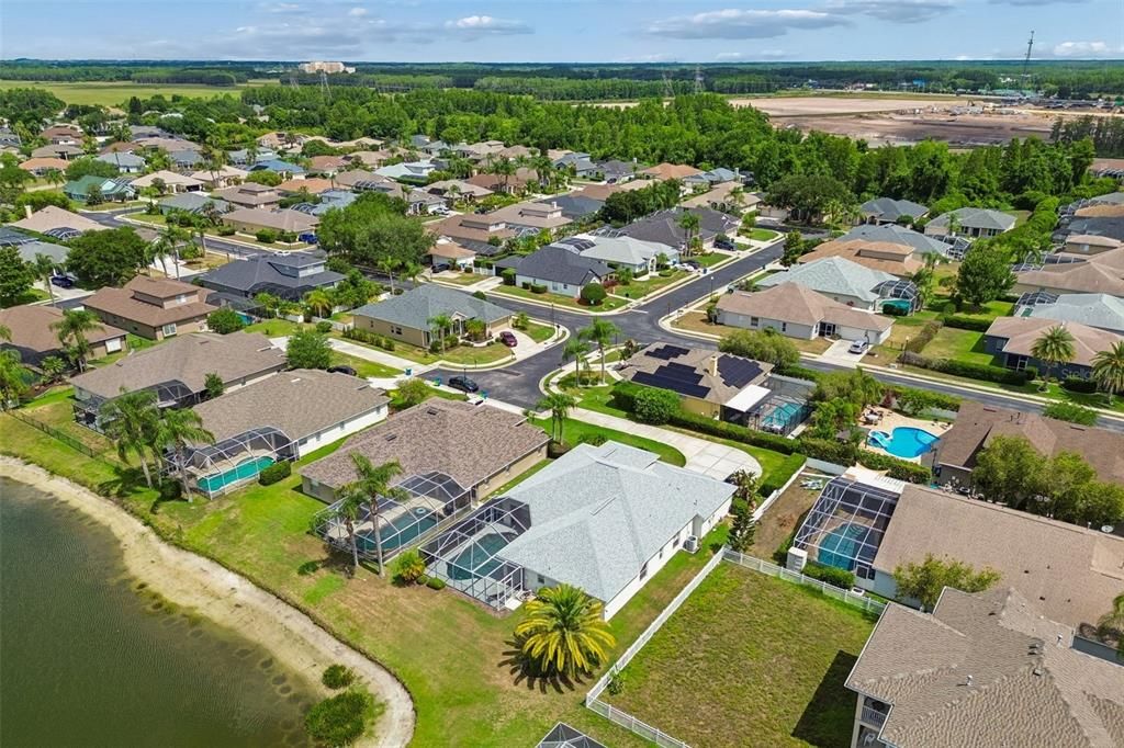 En Venta: $599,999 (4 camas, 3 baños, 2290 Pies cuadrados)