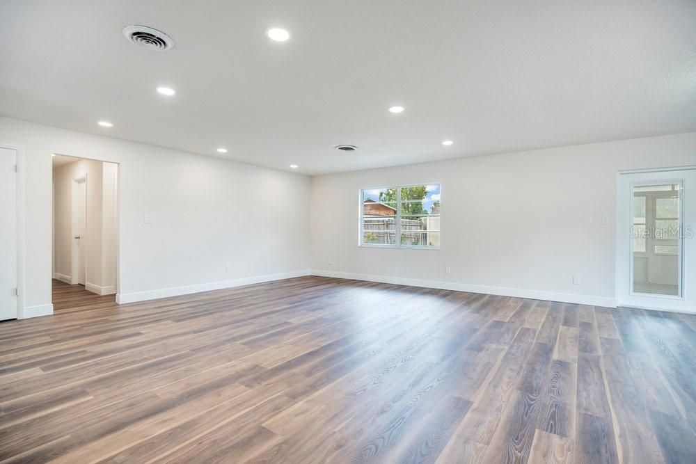 待售: $449,990 (3 贝兹, 2 浴室, 1534 平方英尺)