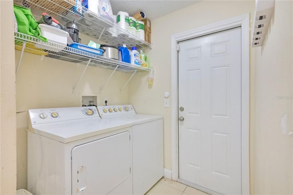En Venta: $345,000 (3 camas, 2 baños, 1264 Pies cuadrados)