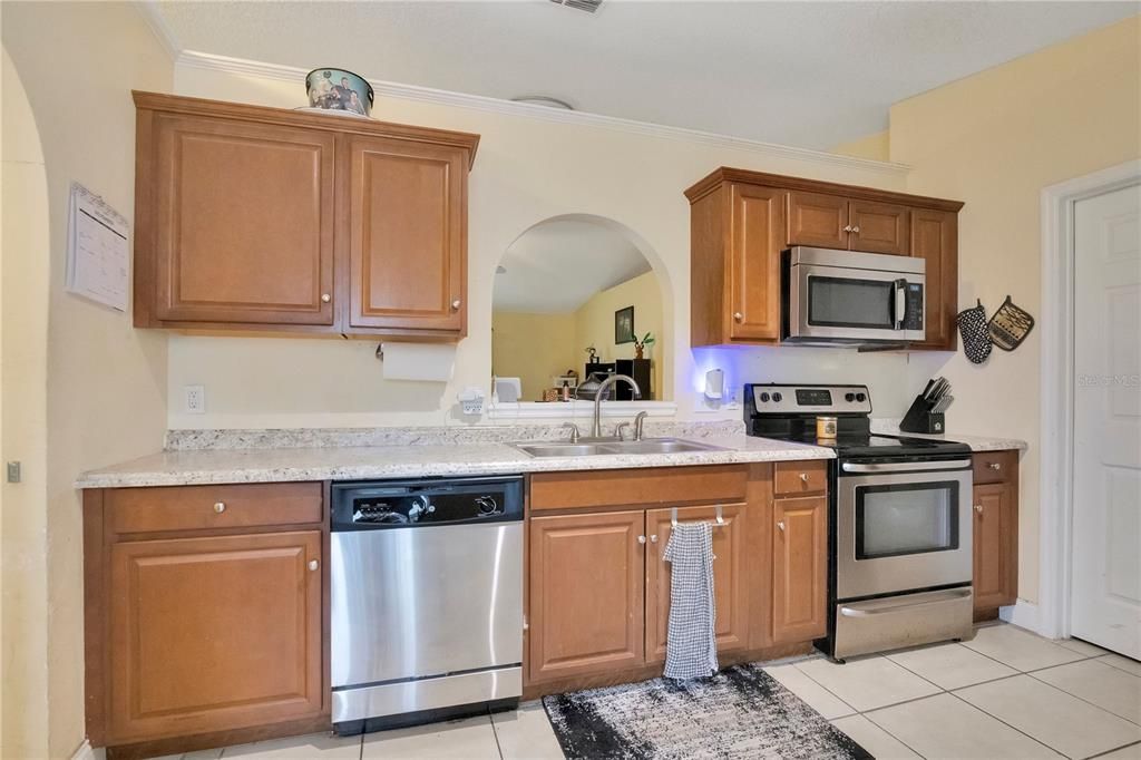 En Venta: $345,000 (3 camas, 2 baños, 1264 Pies cuadrados)