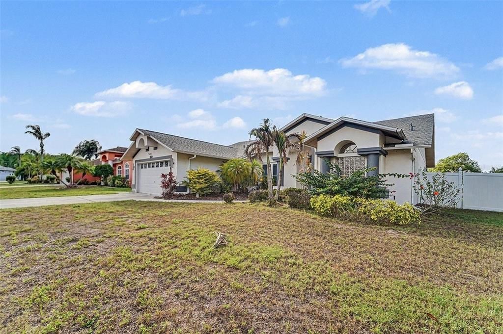 For Sale: $430,000 (3 beds, 2 baths, 1766 Square Feet)