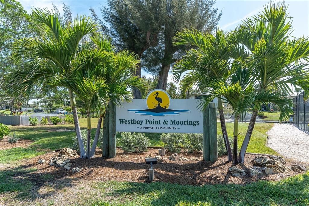 For Sale: $550,000 (2 beds, 2 baths, 1377 Square Feet)