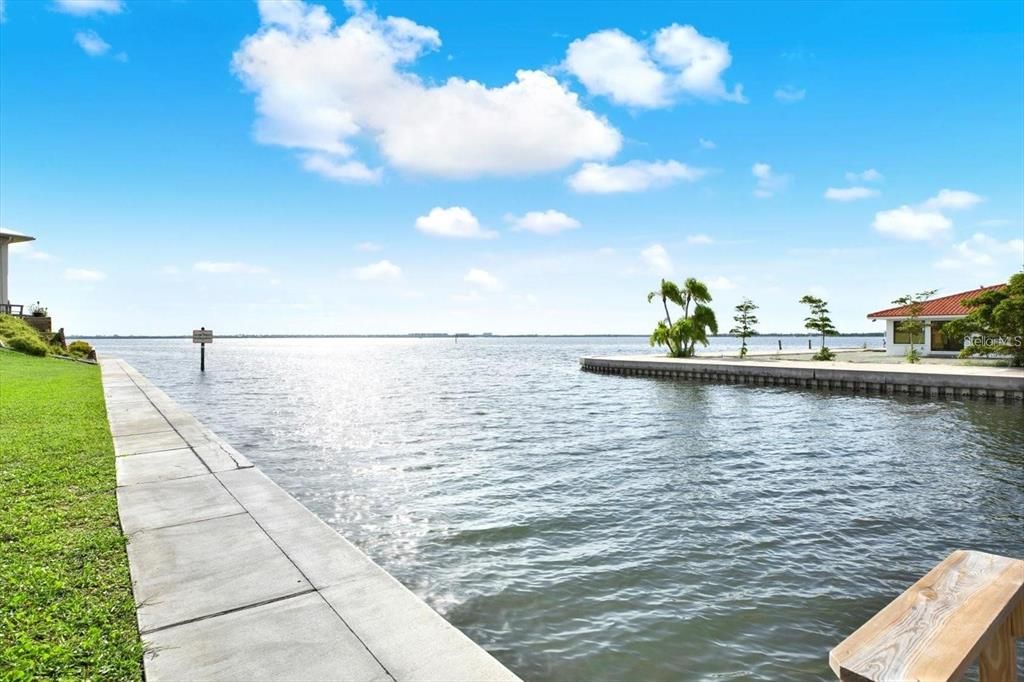 For Sale: $550,000 (2 beds, 2 baths, 1377 Square Feet)
