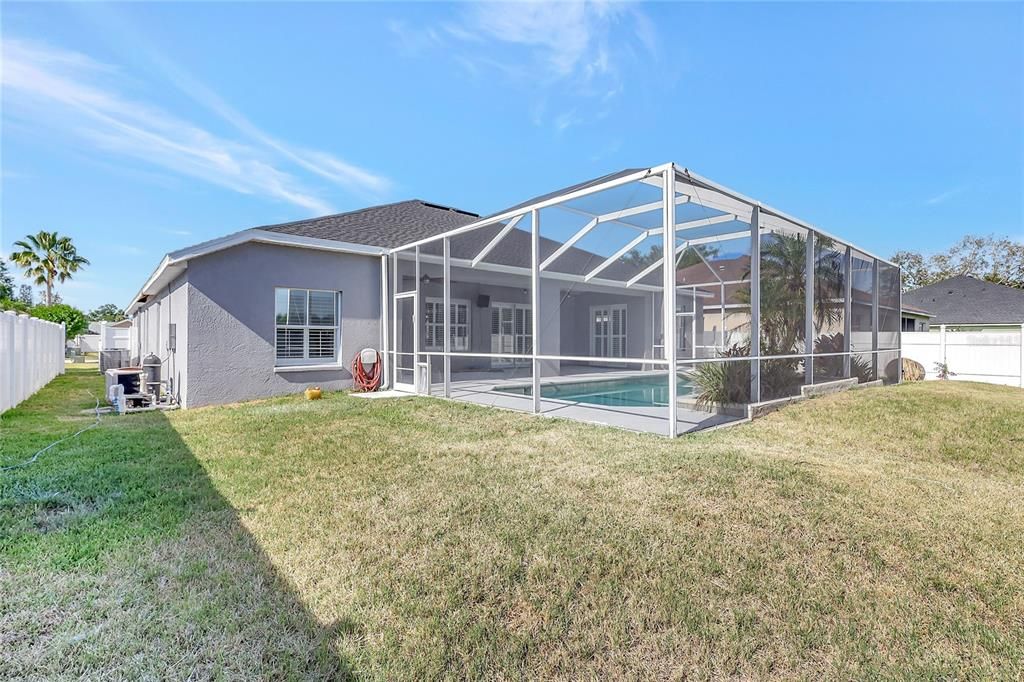 Active With Contract: $550,000 (4 beds, 3 baths, 2547 Square Feet)