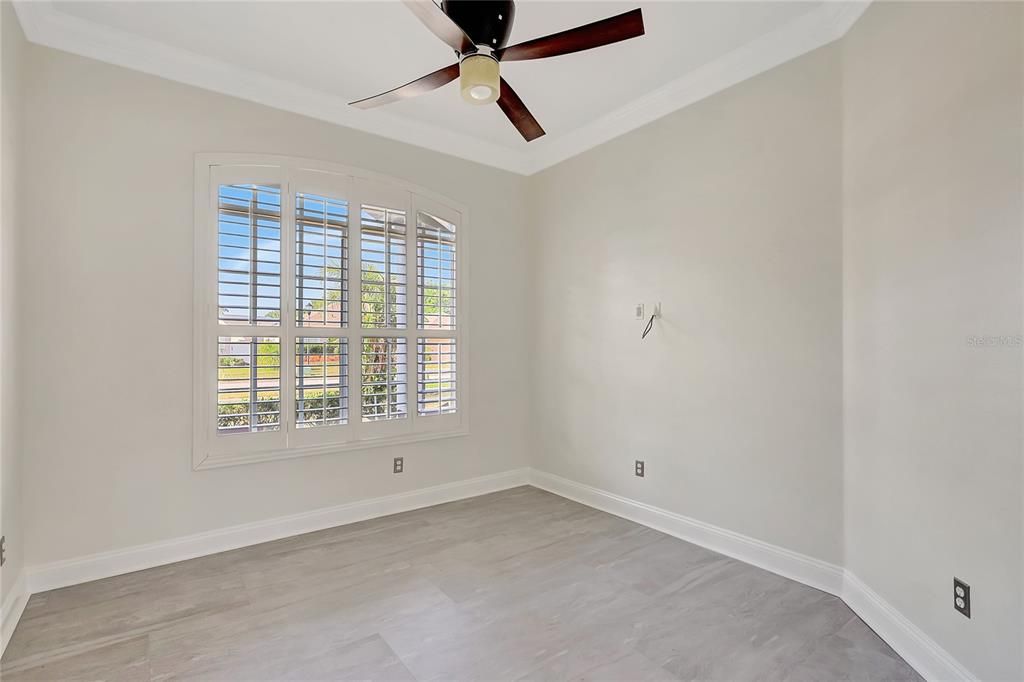 Active With Contract: $550,000 (4 beds, 3 baths, 2547 Square Feet)