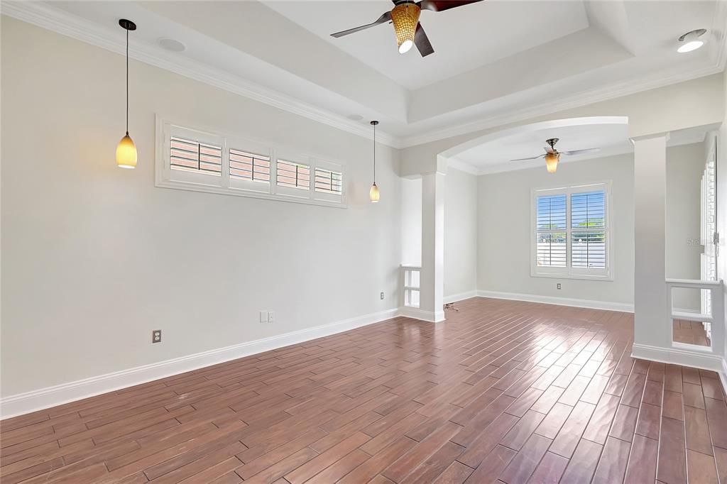 Active With Contract: $550,000 (4 beds, 3 baths, 2547 Square Feet)