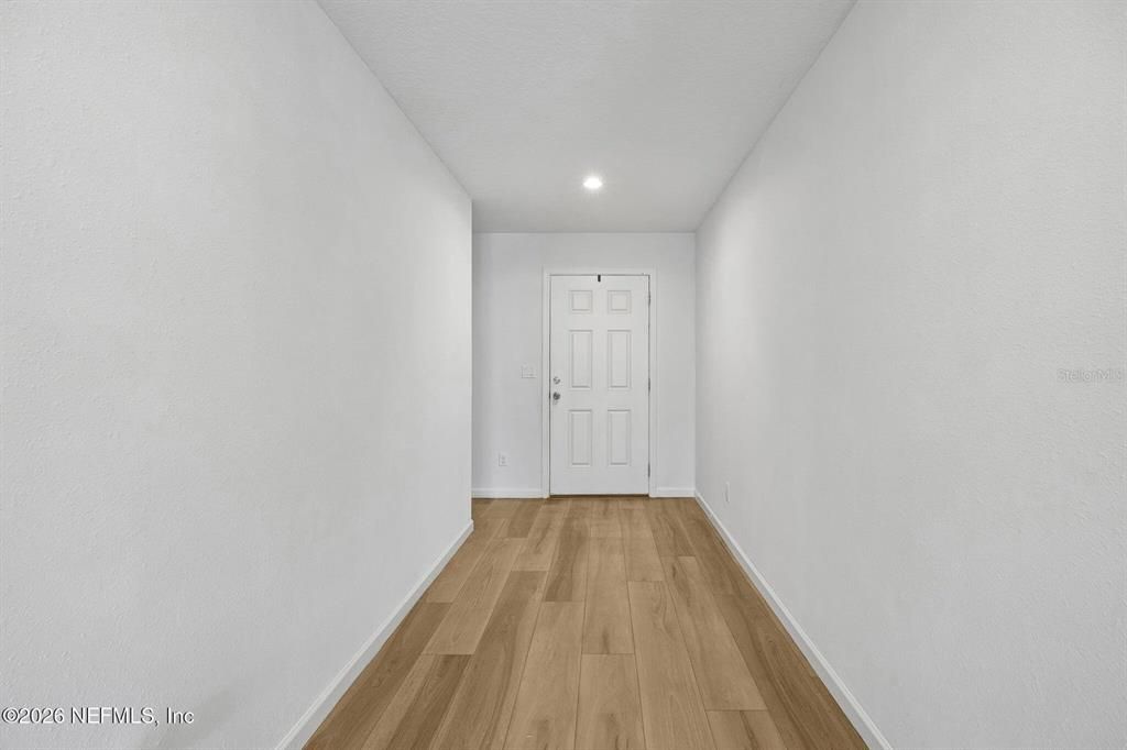 For Sale: $299,000 (4 beds, 3 baths, 1958 Square Feet)