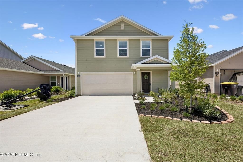 For Sale: $299,000 (4 beds, 3 baths, 1958 Square Feet)