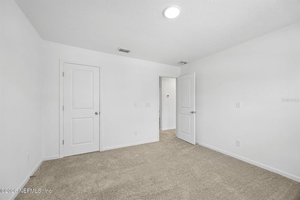 For Sale: $299,000 (4 beds, 3 baths, 1958 Square Feet)