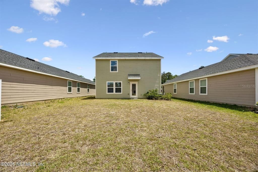 For Sale: $299,000 (4 beds, 3 baths, 1958 Square Feet)