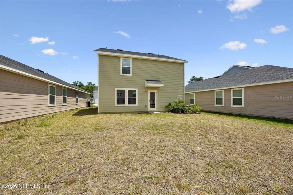 For Sale: $299,000 (4 beds, 3 baths, 1958 Square Feet)