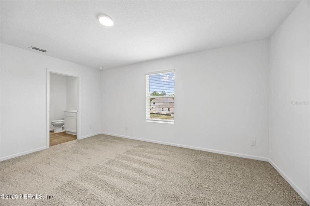 For Sale: $299,000 (4 beds, 3 baths, 1958 Square Feet)