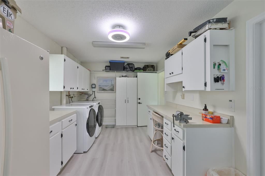 Activo con contrato: $181,000 (2 camas, 2 baños, 1008 Pies cuadrados)
