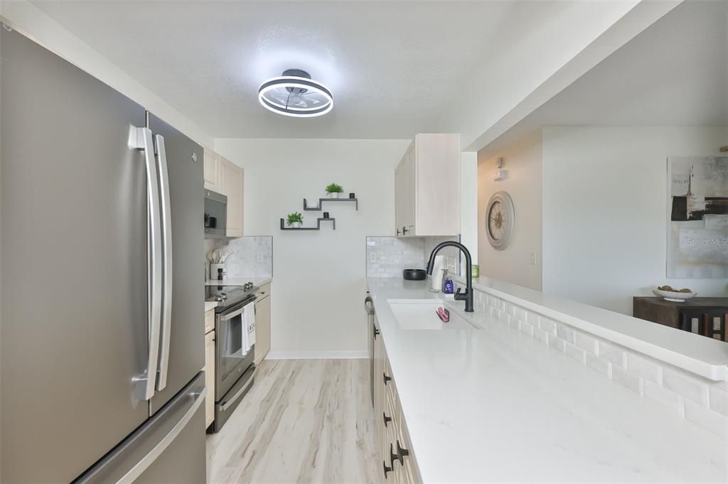 Activo con contrato: $181,000 (2 camas, 2 baños, 1008 Pies cuadrados)