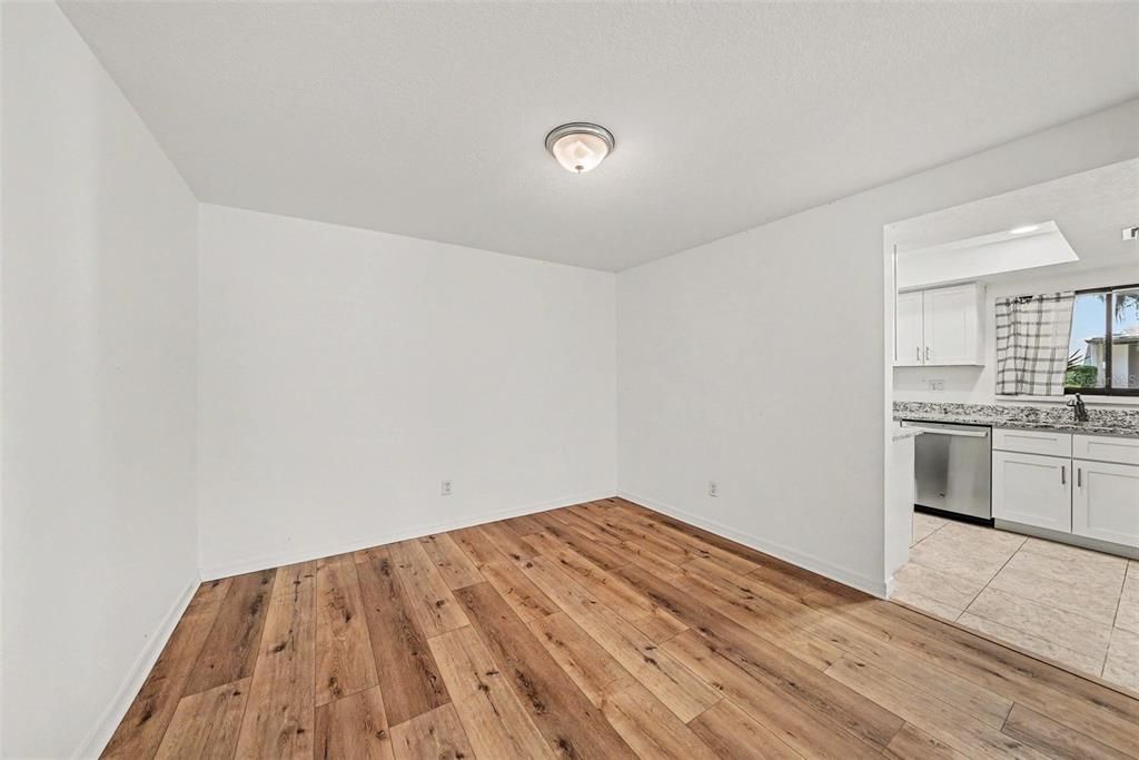 Activo con contrato: $260,000 (2 camas, 2 baños, 1263 Pies cuadrados)