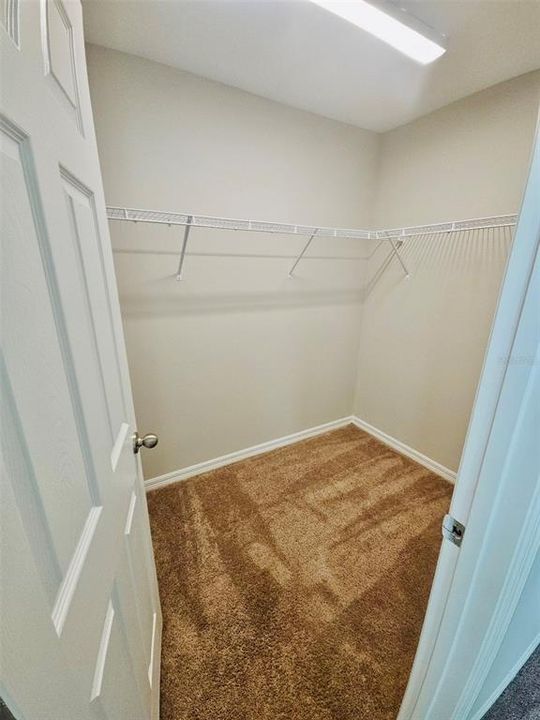 В аренду: $2,600 (4 спален, 2 ванн, 2039 Квадратных фут)