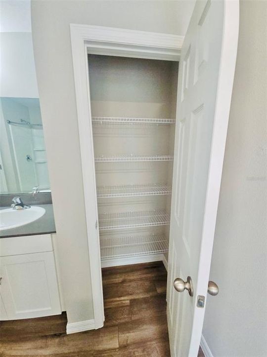 В аренду: $2,600 (4 спален, 2 ванн, 2039 Квадратных фут)