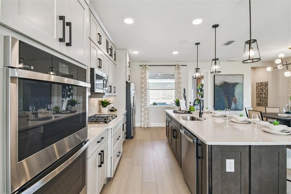 待售: $799,990 (3 贝兹, 2 浴室, 1983 平方英尺)