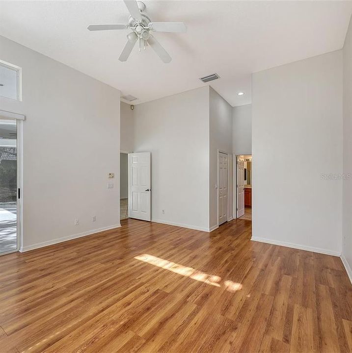 For Rent: $3,300 (3 beds, 2 baths, 2132 Square Feet)