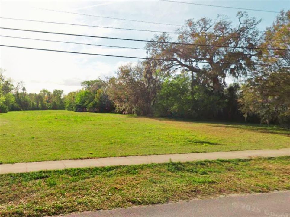 For Sale: $1,250,000 (2.11 acres)