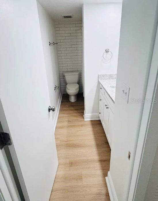 Под контрактом: $2,995 (2 спален, 1 ванн, 1035 Квадратных фут)