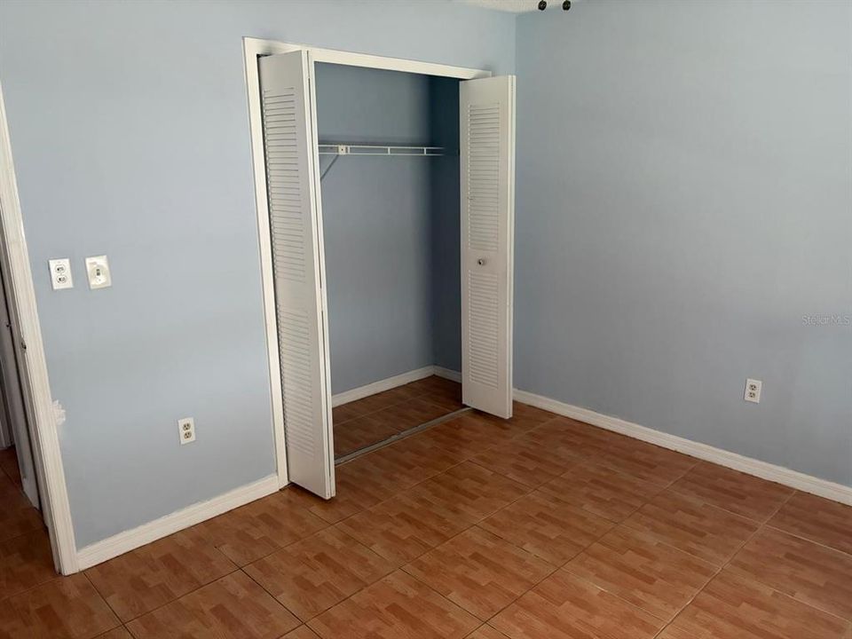 На продажу: $195,000 (2 спален, 2 ванн, 991 Квадратных фут)