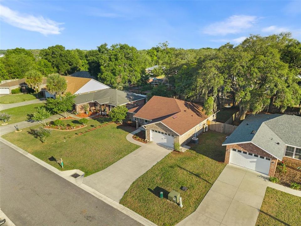 Active With Contract: $279,000 (3 beds, 2 baths, 1390 Square Feet)