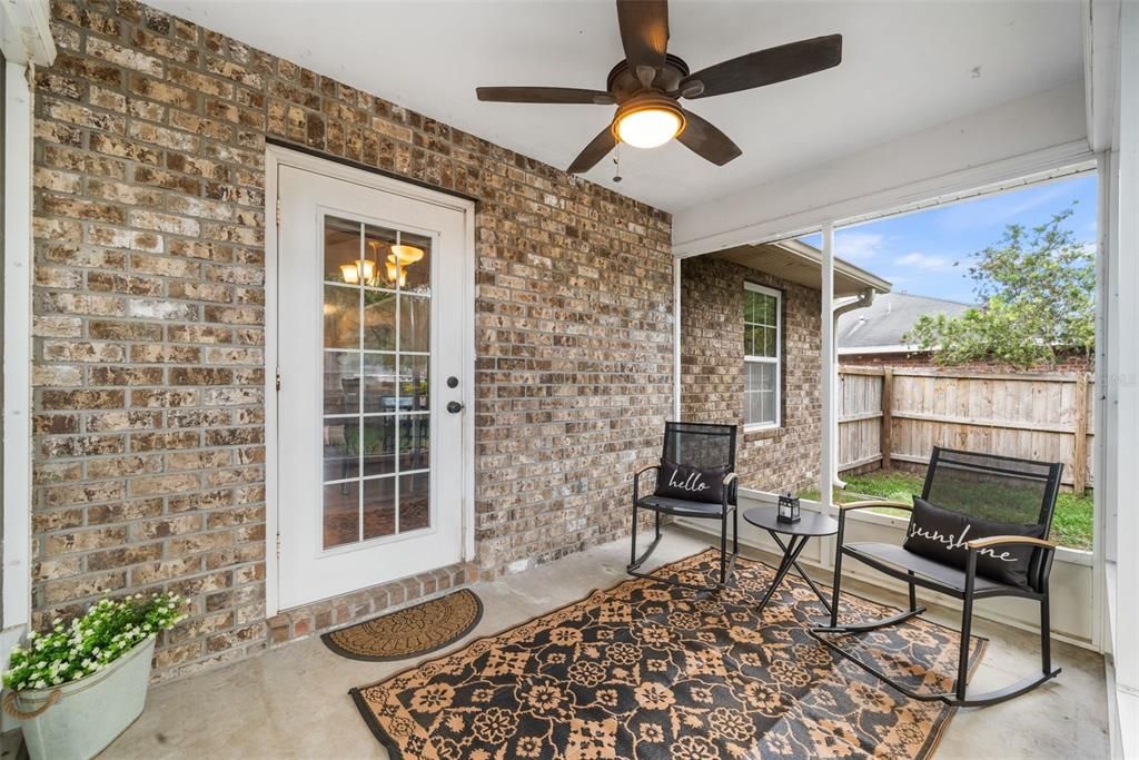 Active With Contract: $279,000 (3 beds, 2 baths, 1390 Square Feet)