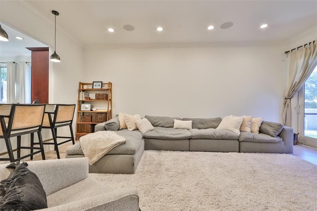 В аренду: $4,500 (3 спален, 3 ванн, 2982 Квадратных фут)