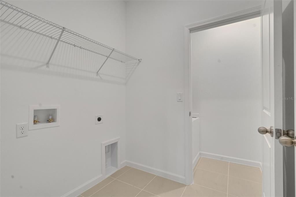 For Sale: $264,990 (4 beds, 2 baths, 1625 Square Feet)