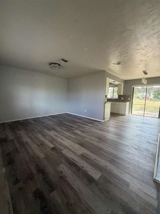 En Venta: $215,000 (2 camas, 2 baños, 992 Pies cuadrados)